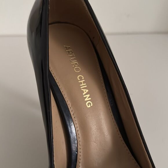 Arturo Chiang Black Pointed-Toe Heels - Picture 4 of 5
